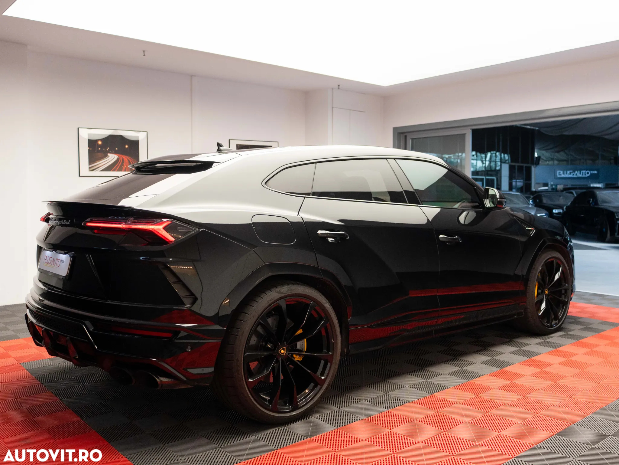 Lamborghini URUS Standard - 6
