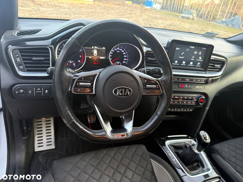 Kia Ceed 1.4 T-GDI GT-Line - 9