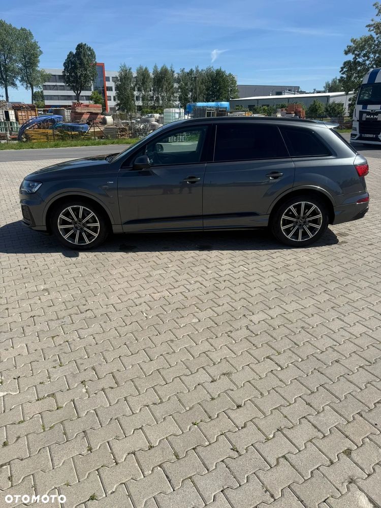 Audi Q7 - 7