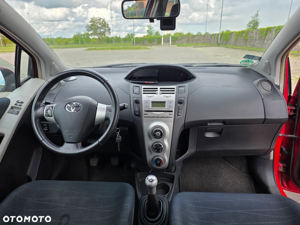 Toyota Yaris 1.0 VVT-i Sol - 5