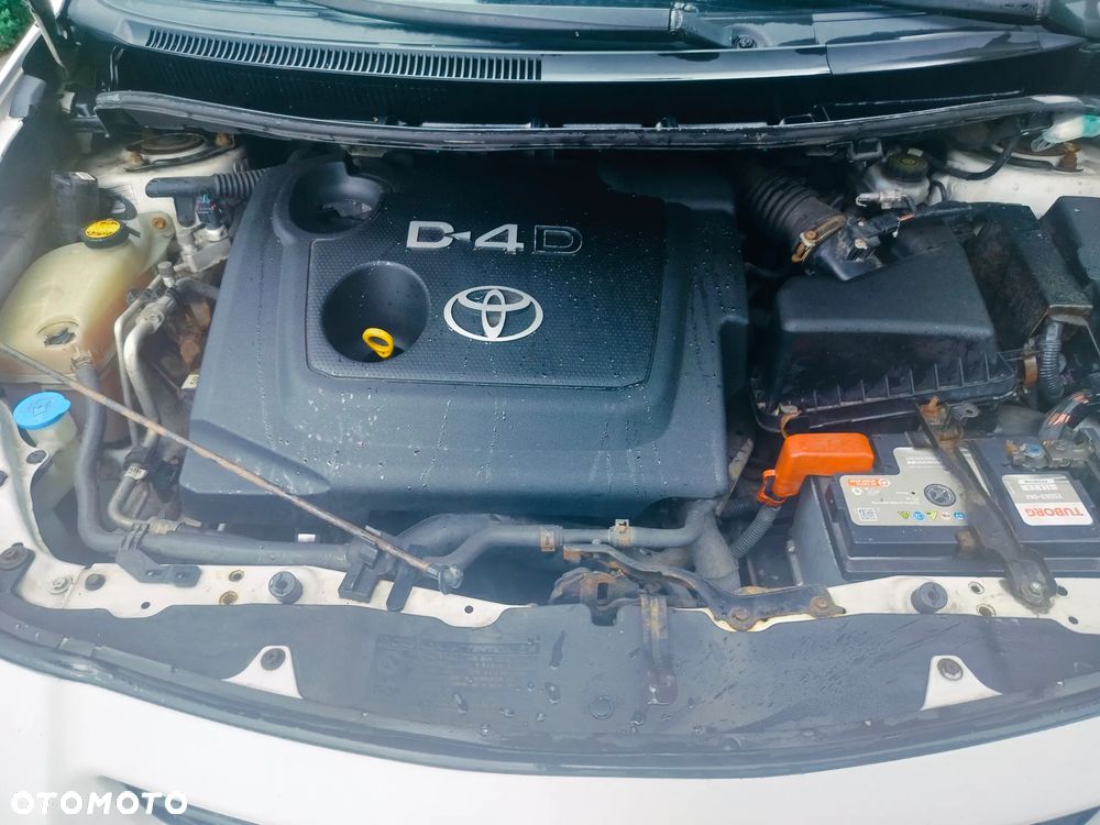 Toyota Auris 1.4 D-4D Luna - 14