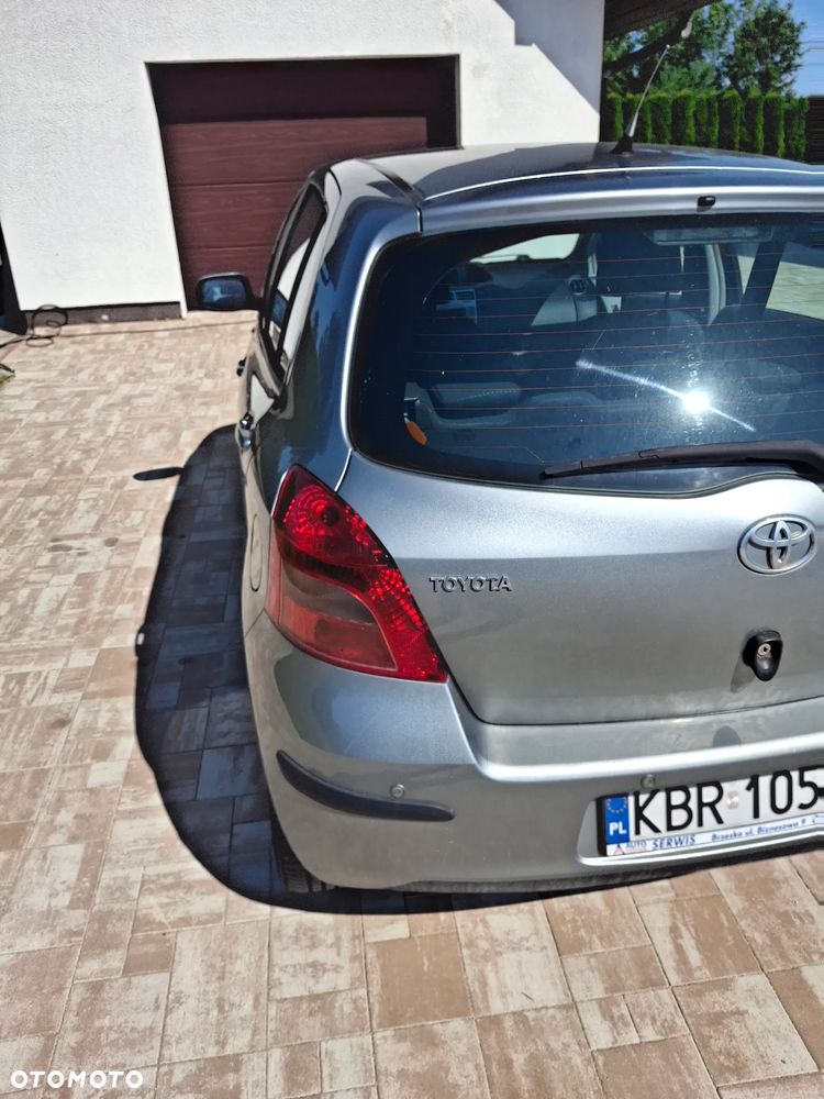 Toyota Yaris 1.3 Sol - 9