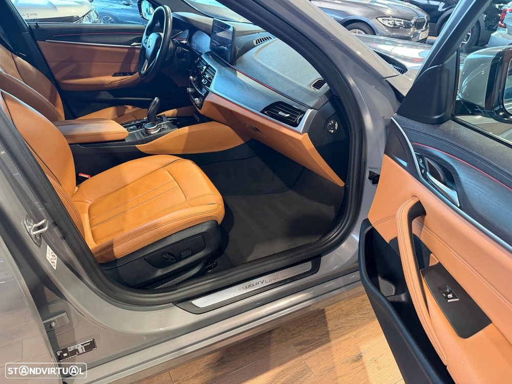 BMW 530 e Line Luxury — fotografia 27