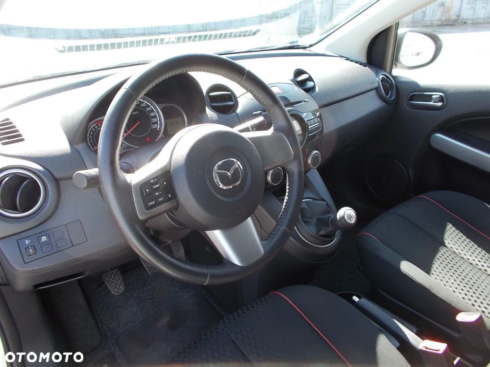 Mazda 2 1.3 MZR Active - 19