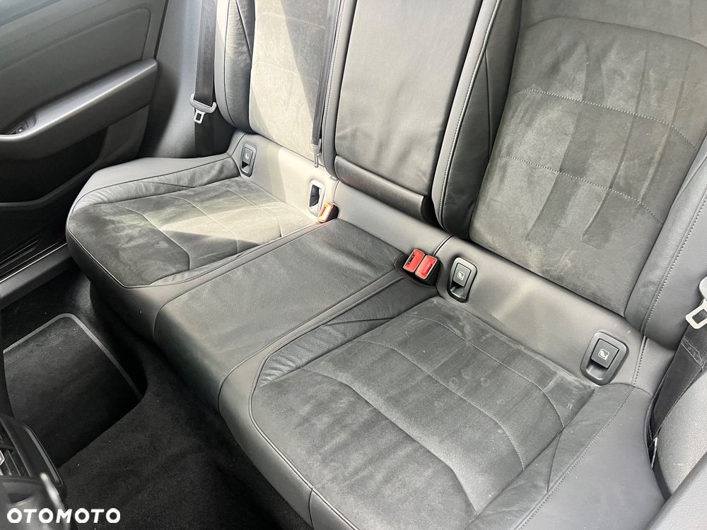 Volkswagen Arteon 2.0 TDI SCR Elegance DSG - 13