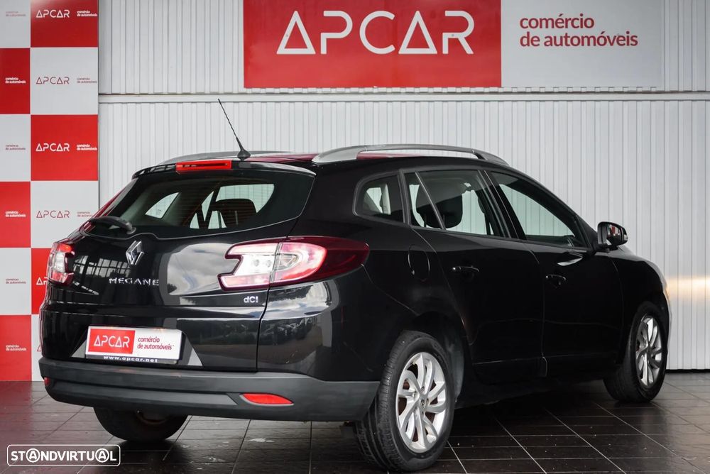 Renault Mégane 1.5 dCi Dynamique - 4