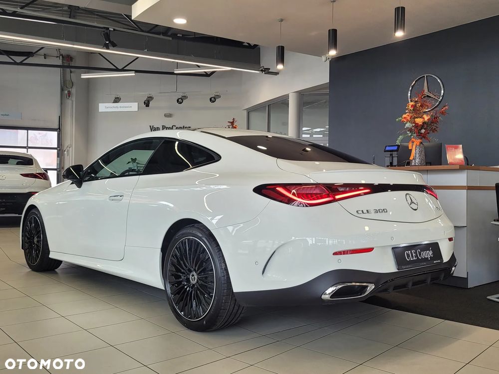 Mercedes-Benz CLE 300 mHEV 4-Matic AMG Line - 3