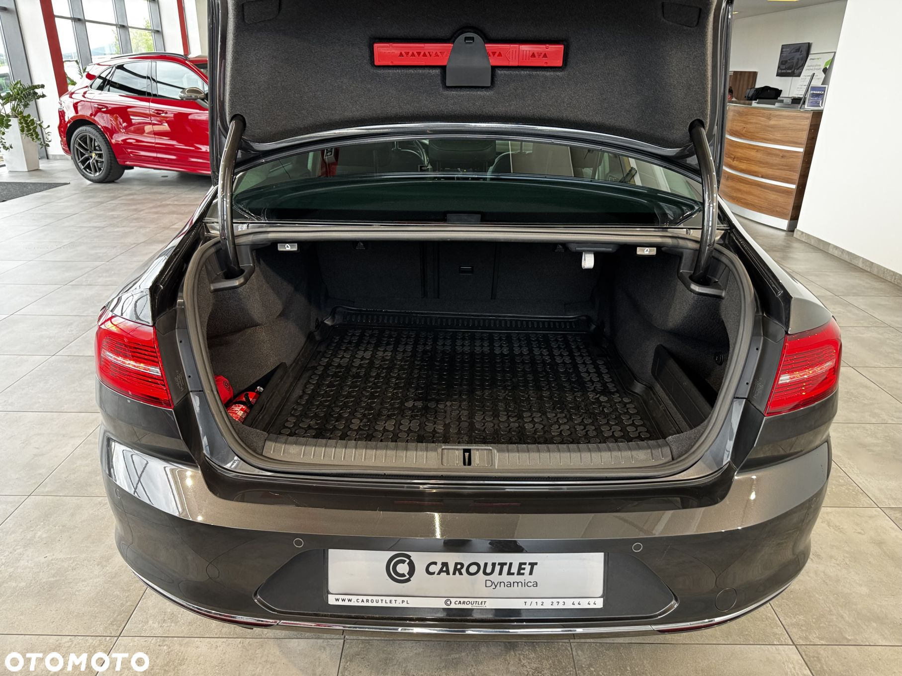 Volkswagen Passat - 13