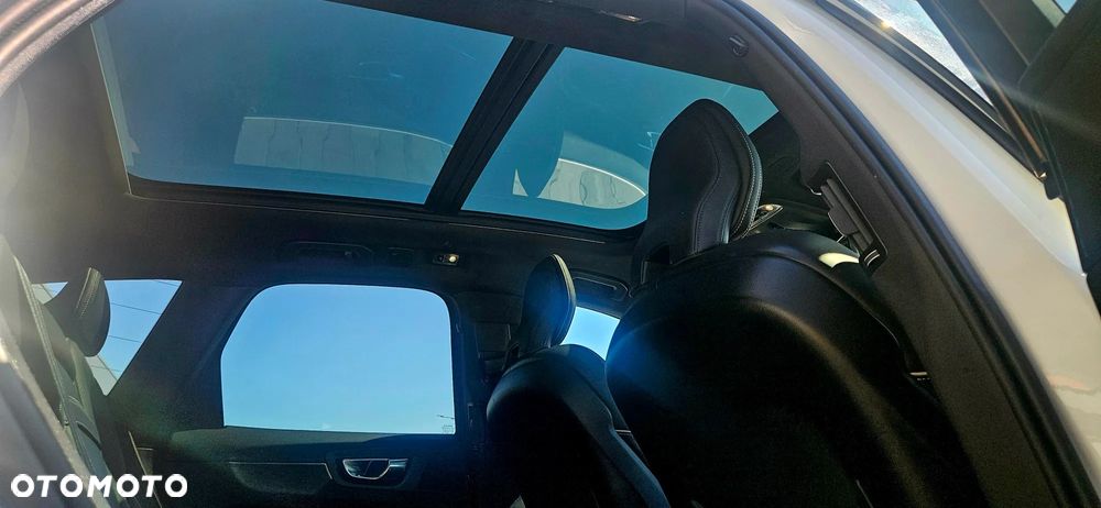 Volvo XC 60 D4 R-Design - 13