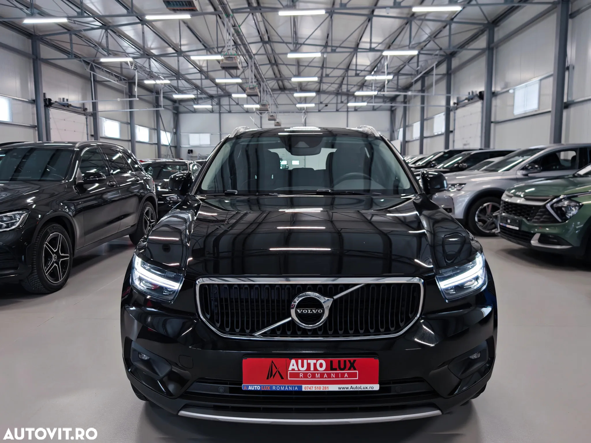 Volvo XC 40 T3 Geartronic Momentum Pro - 3