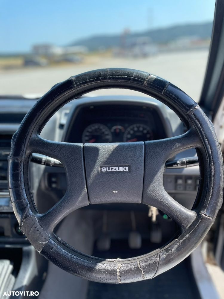 Suzuki Vitara - 27