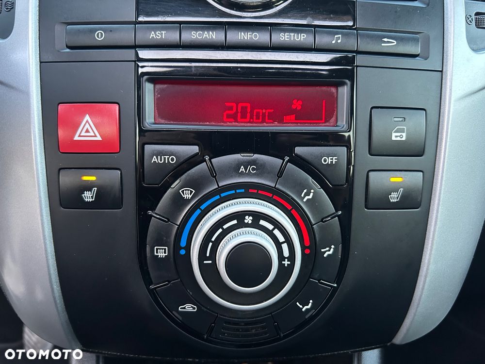 Kia Venga 1.6 CRDi 128 Business Line - 20