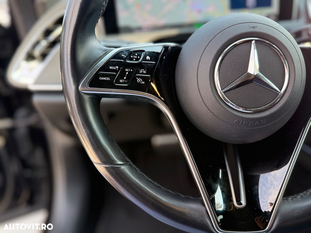 Mercedes-Benz E 400e 4Matic 9G-TRONIC - 6
