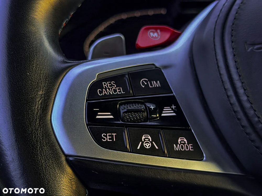 BMW M3 Competition M xDrive - 16