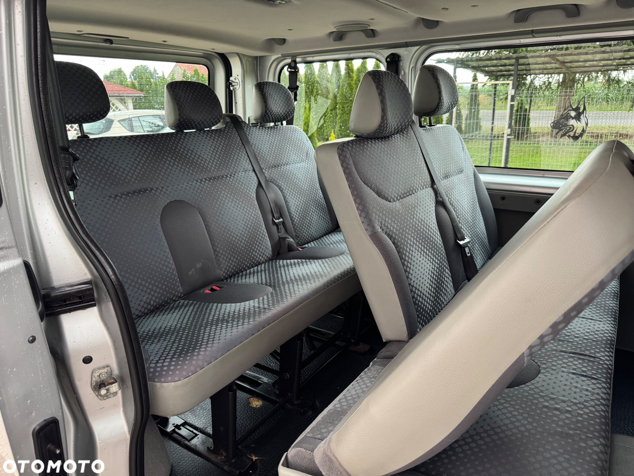 Renault Trafic 2.0 dCi 115 Combi L1H1 - 9