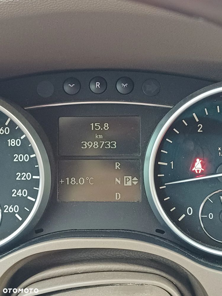Mercedes-Benz ML 420 CDI 4-Matic - 12
