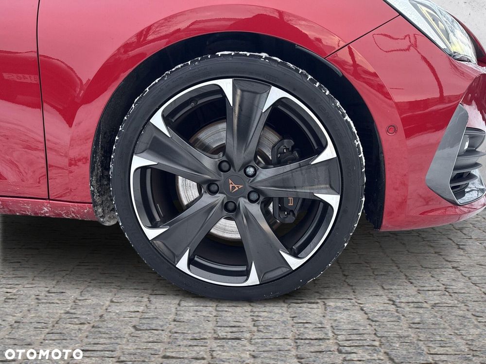 Cupra Leon Sportstourer 2.0 TSI 4Drive VZ DSG - 38