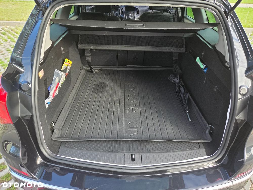 Opel Astra 1.4 Turbo Automatik - 10
