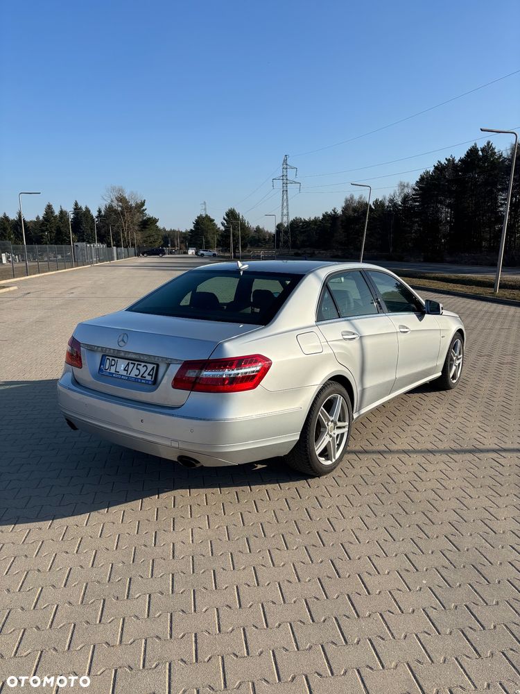 Mercedes-Benz Klasa E 350 CDI BlueEff - 4