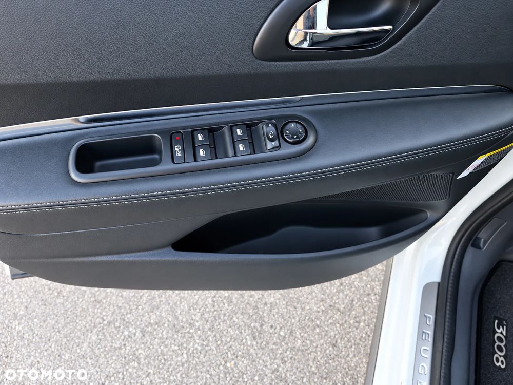 Peugeot 3008 1.6 BlueHDi Allure S&S - 19
