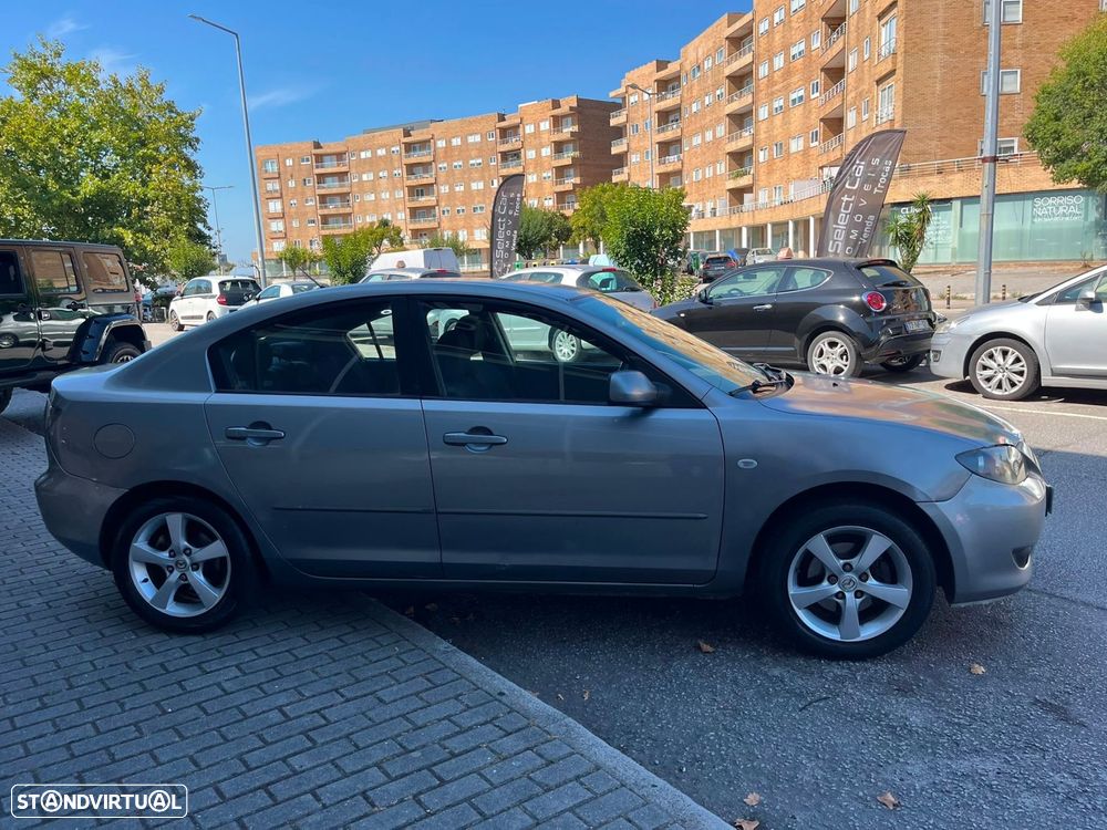 Mazda 3 Hatchback - 4