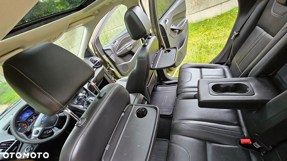 Ford Kuga 2.0 TDCi 4x4 Titanium - 12