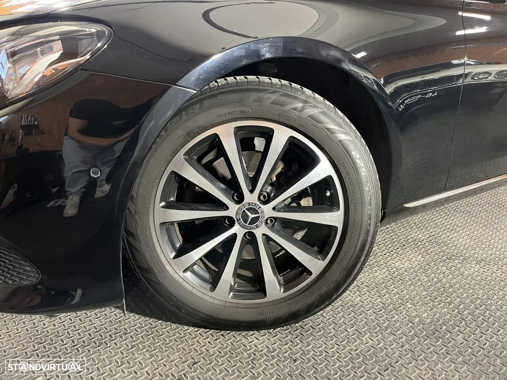 Mercedes-Benz E 220 d Avantgarde+ - 4