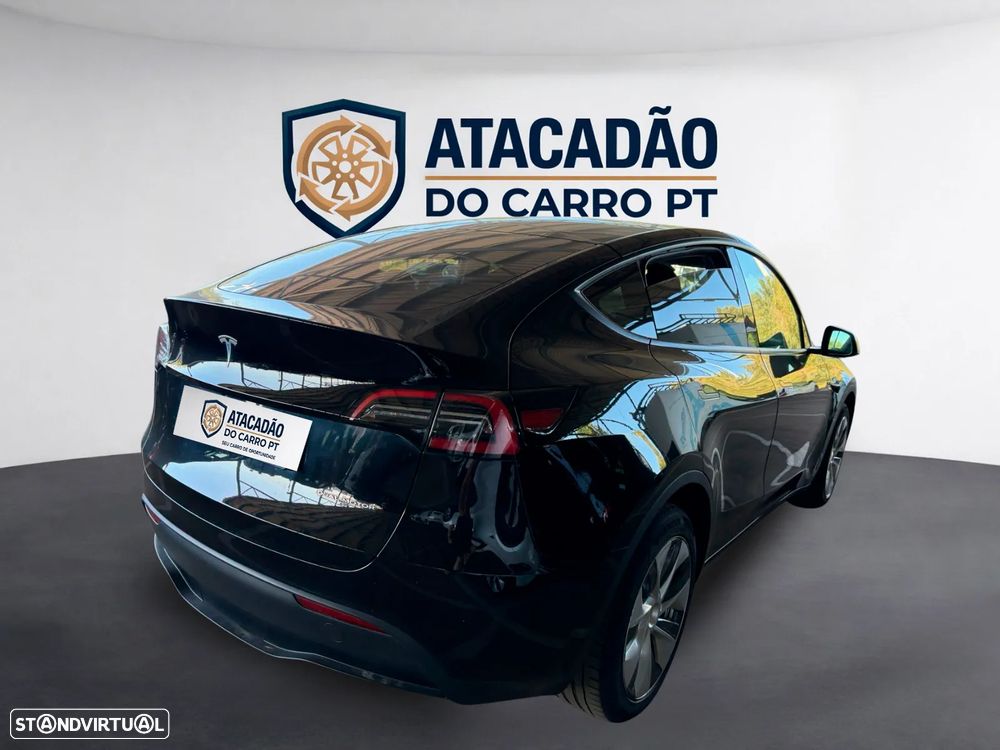 Tesla Model Y Long Range Dual Motor AWD - 11