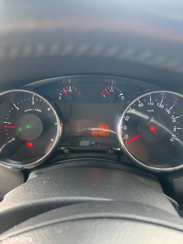 Peugeot 5008 - 10