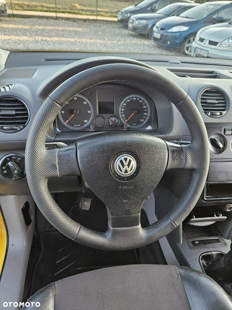 Volkswagen Caddy - 10