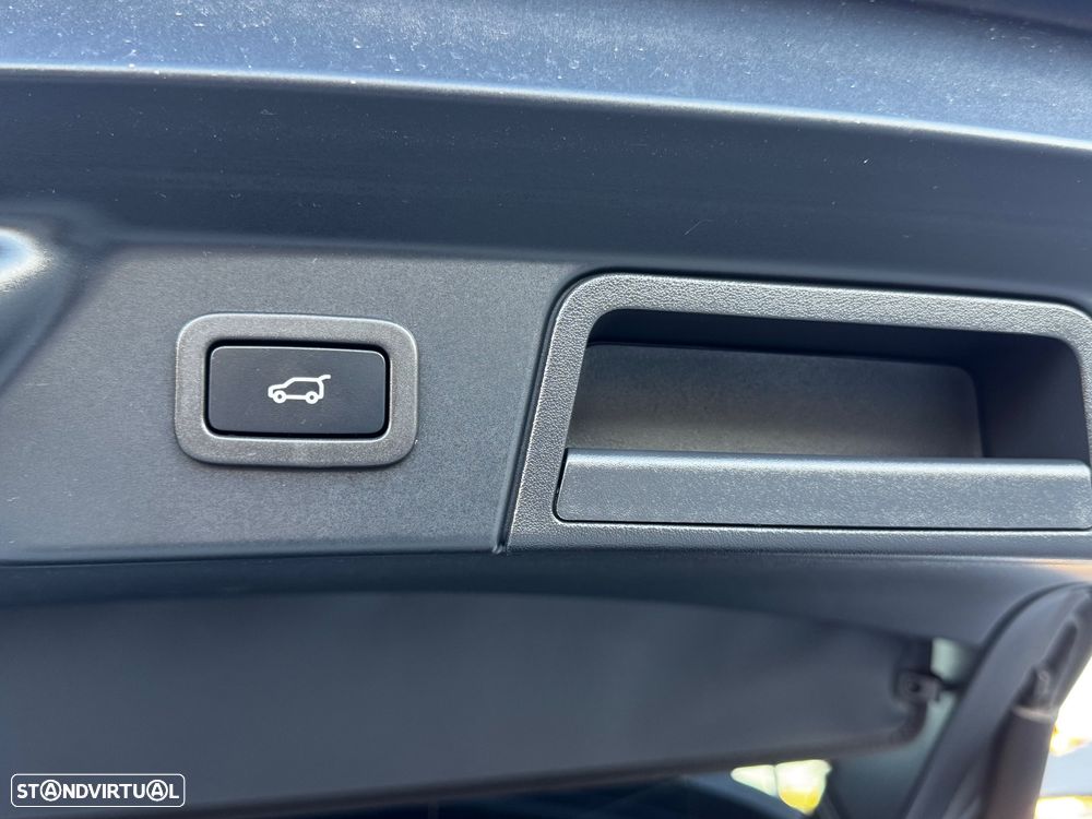 Land Rover Range Rover Velar 2.0 P400e AWD - 28