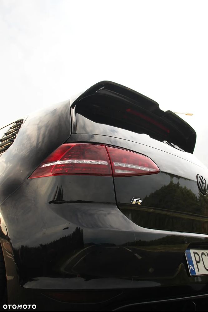 Volkswagen Golf - 10