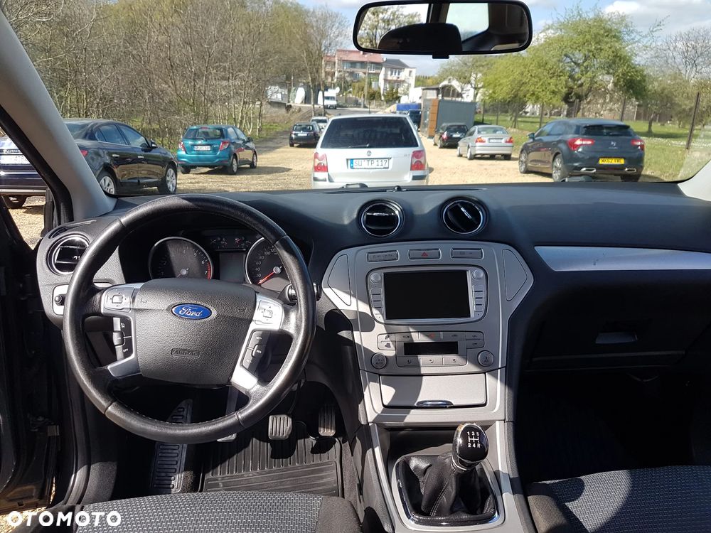 Ford Mondeo 2.0 Ambiente - 20