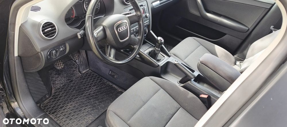 Audi A3 Sportback 1.6 Ambition - 10