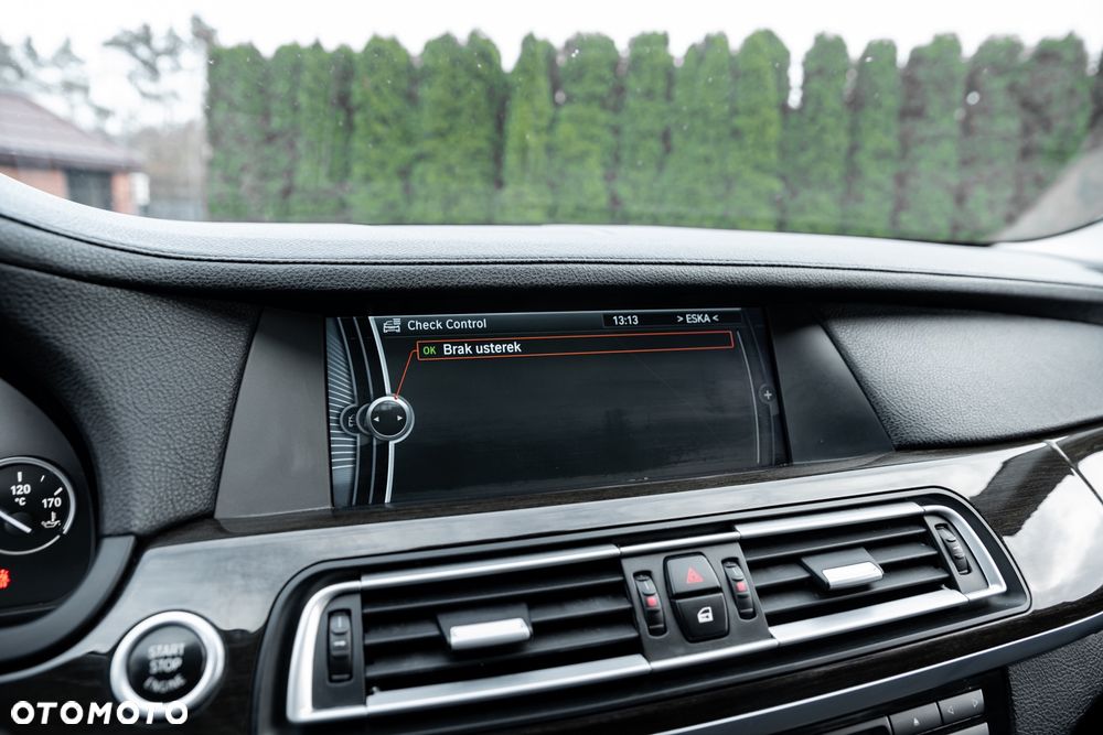 BMW Seria 7 750i xDrive - 35