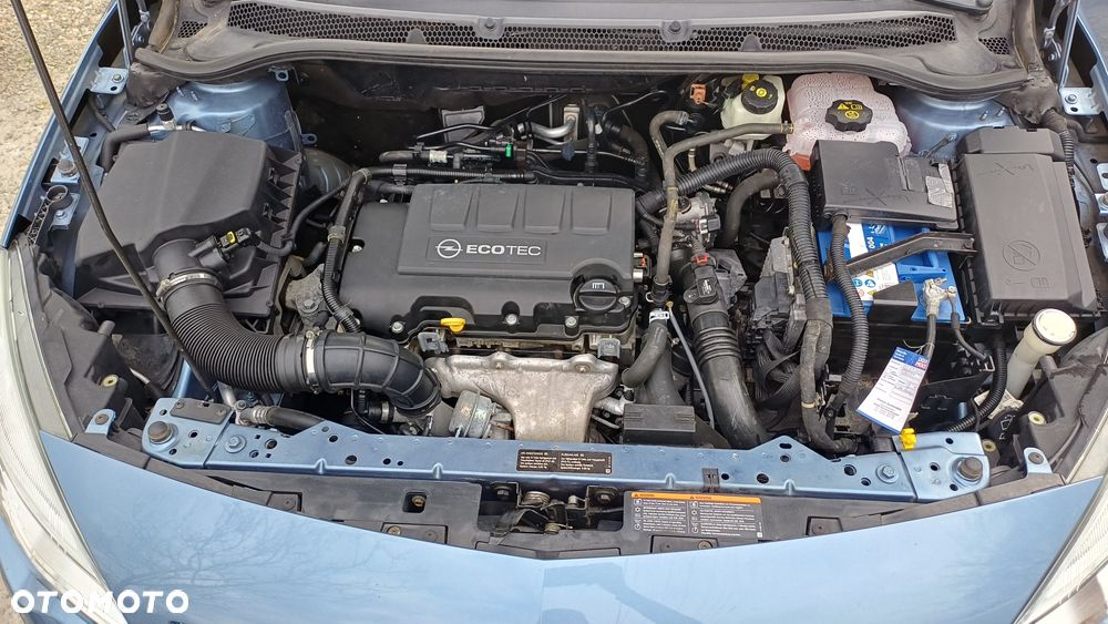 Opel Astra 1.4 Turbo - 19