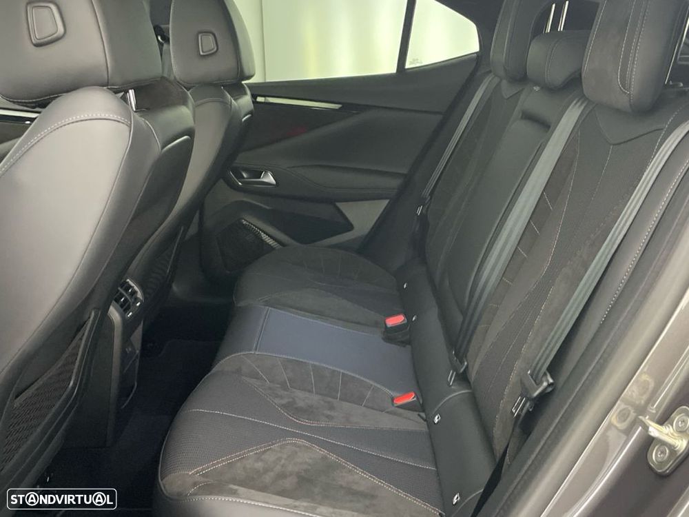 DS DS4 1.2 PureTech Rivoli EAT8 - 12