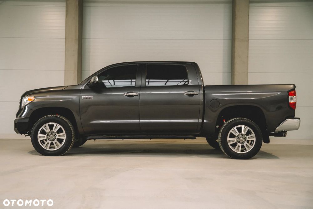 Toyota Tundra - 1