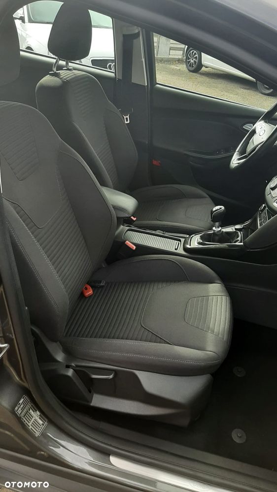 Ford Focus 2.0 TDCi Titanium ASS - 17