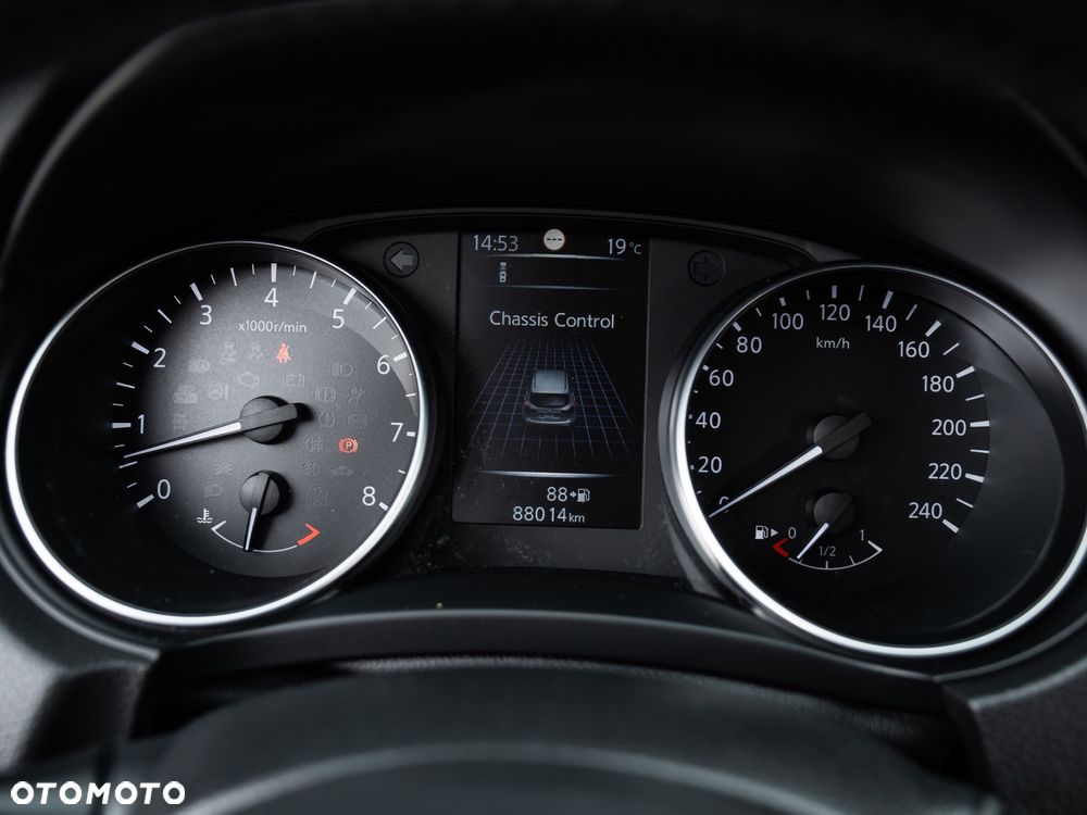 Nissan Qashqai 1.6 DIG-T N-Connecta - 33