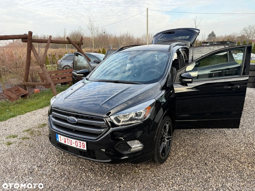 Ford Kuga 2.0 TDCi 2x4 ST-Line - 21