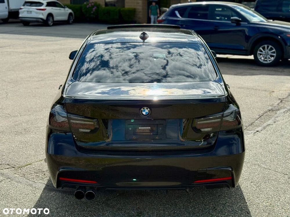 BMW Seria 3 330i xDrive - 7