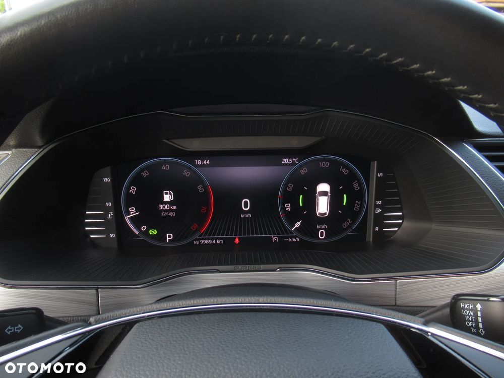 Skoda Superb 2.0 TSI Ambition DSG - 32