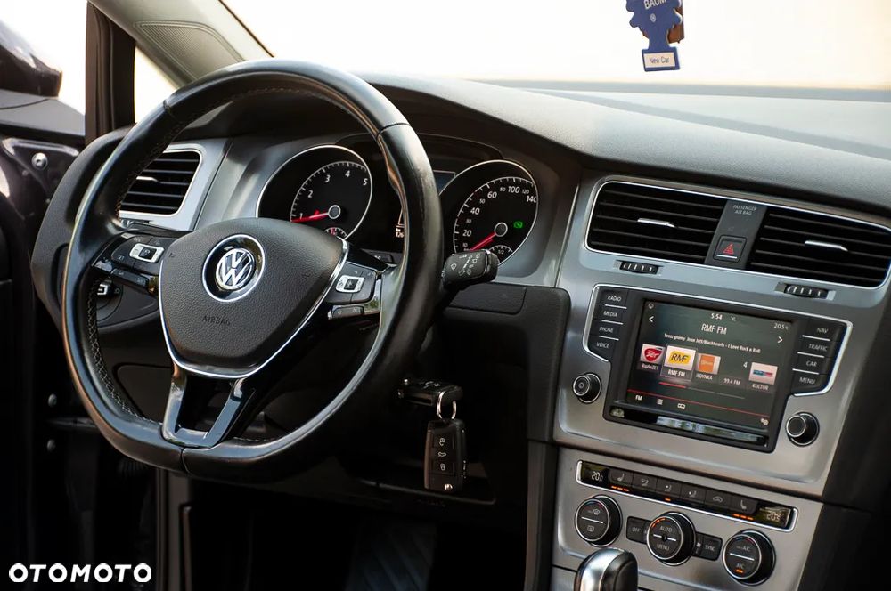 Volkswagen Golf 1.4 TSI BlueMotion Technology DSG Lounge - 25