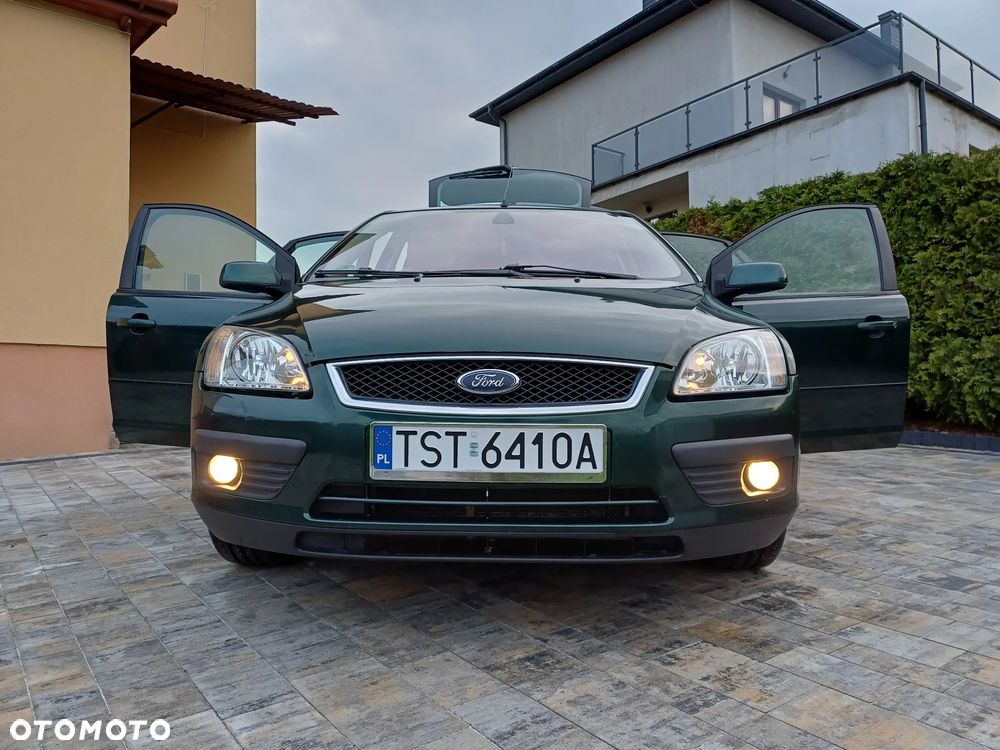 Ford Focus 1.6 Ti-VCT Ghia - 25