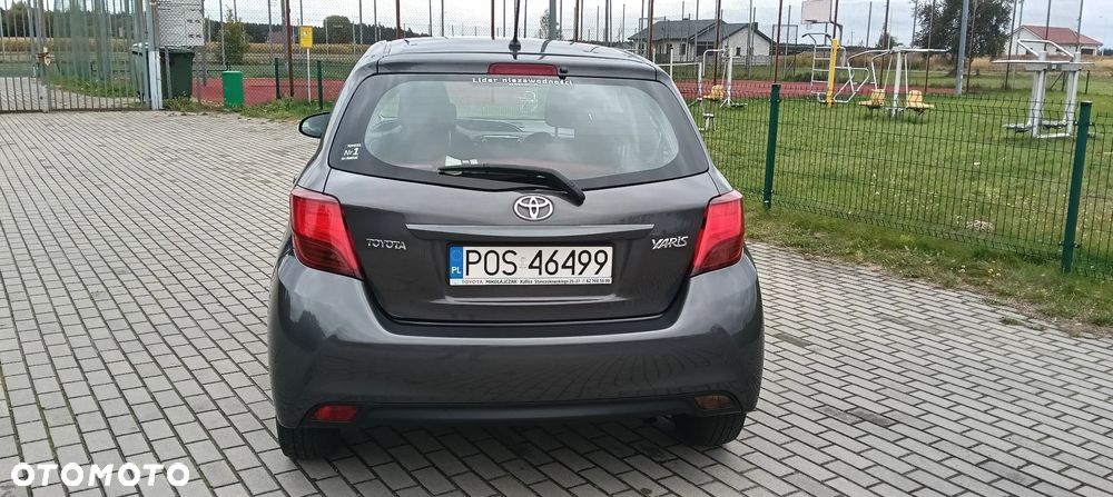 Toyota Yaris 1.33 Premium EU6 - 4