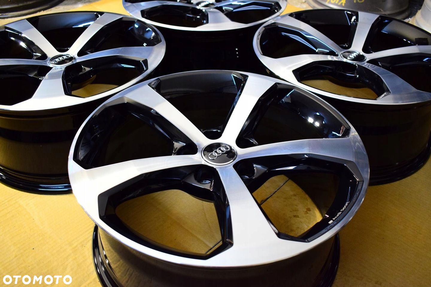 AUDI 18 ,,S-Line A4 B8 B9 A6 C7 C8 Q5 80A Oryginał Jak Nowe - 4