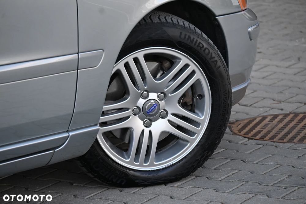 Volvo S60 2.4D5 Momentum - 24