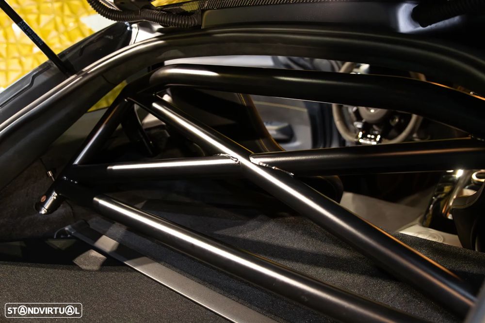 Mercedes-Benz AMG GT R - 40