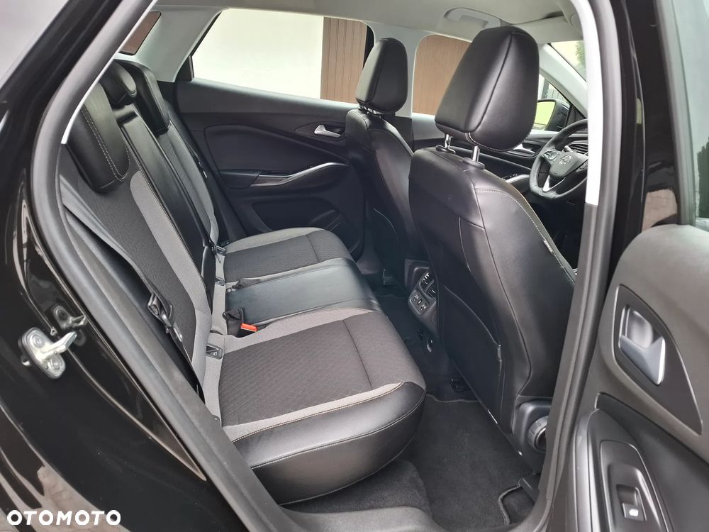Opel Grandland X 1.2 Start/Stop Automatik Business INNOVATION - 16